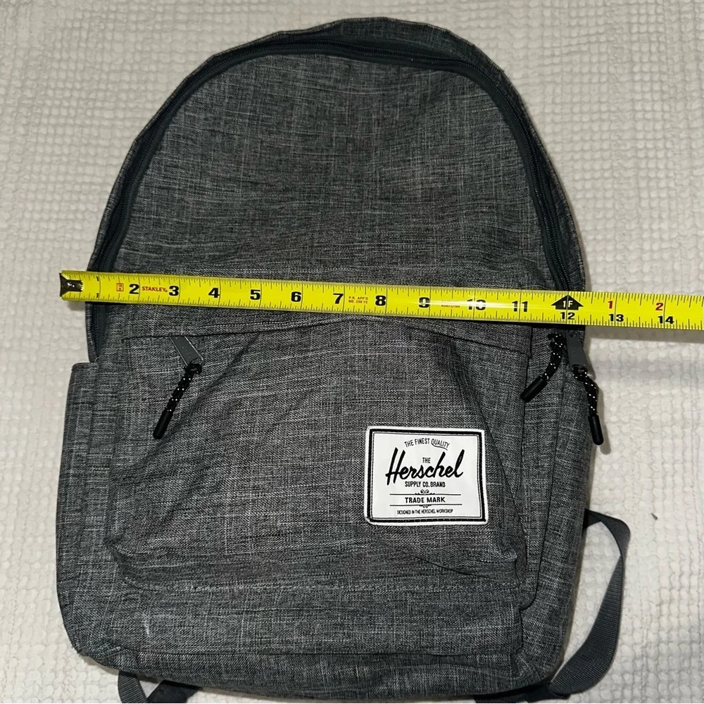 Herschel Supply Company Charcoal Gray Pop Quiz Backpack 25L